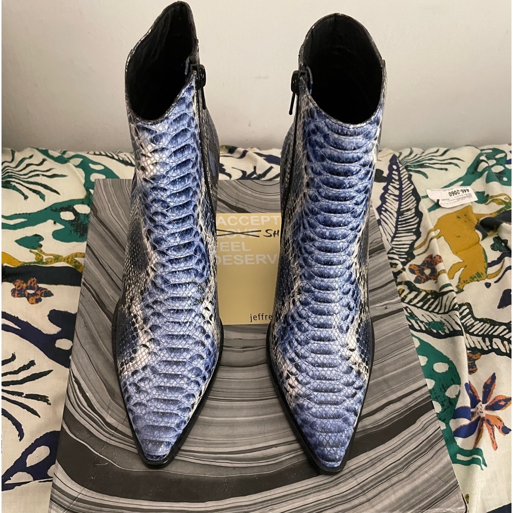 Jeffrey Campbell "Elevated" booties in blue snake embossed leather 8.5 New w/box